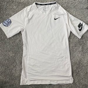 NEW EYBL Nike Undershirt size M